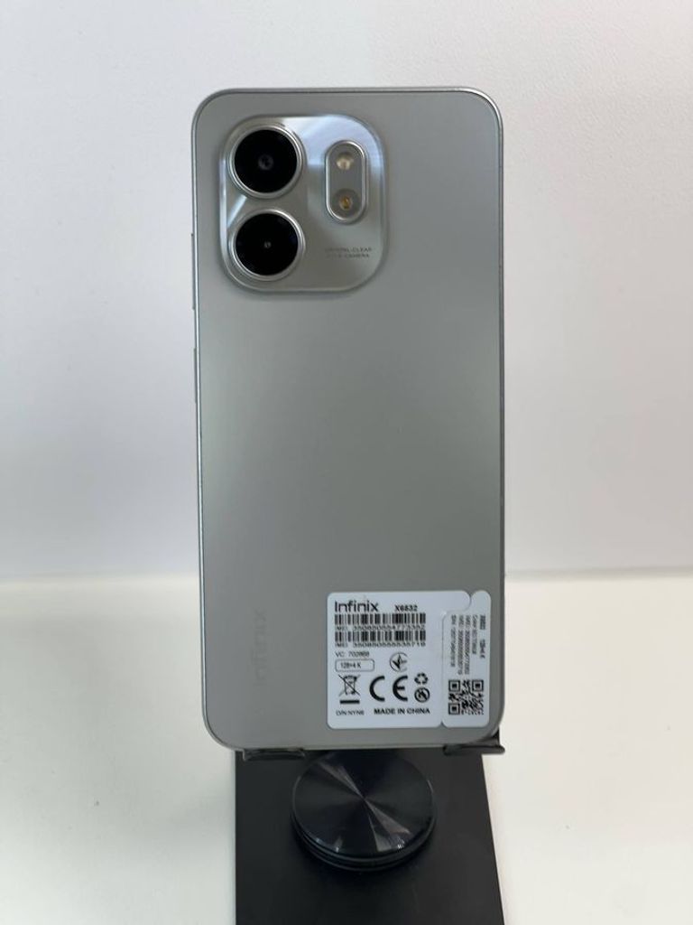 Infinix Smart 9 4/128GB Metallic Black Код:01-200797384. Изображение 6