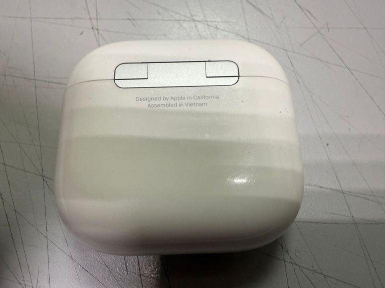 Дешево Apple airpods 4 з ломбарду