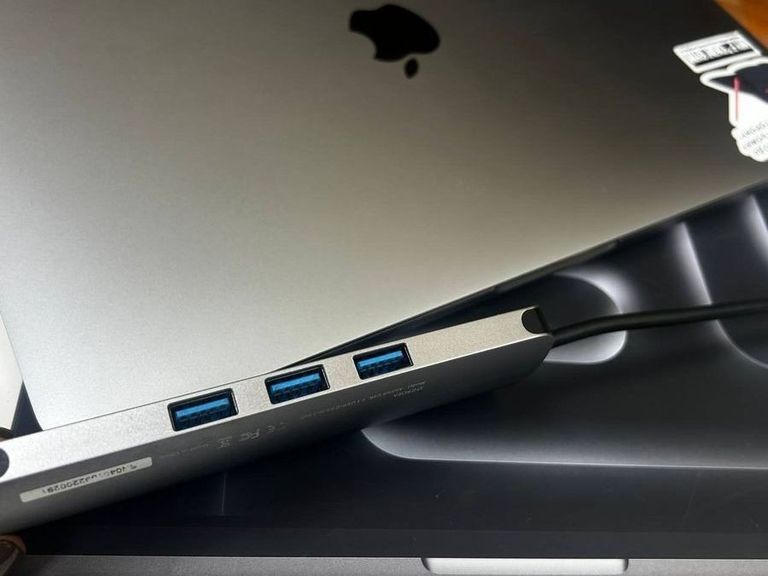 Apple macbook pro a1989 13,3" core i5 2,4ghz/ram8gb/ssd256gb/iris plus graphics 655 Код:01-200835304. Зображення 13