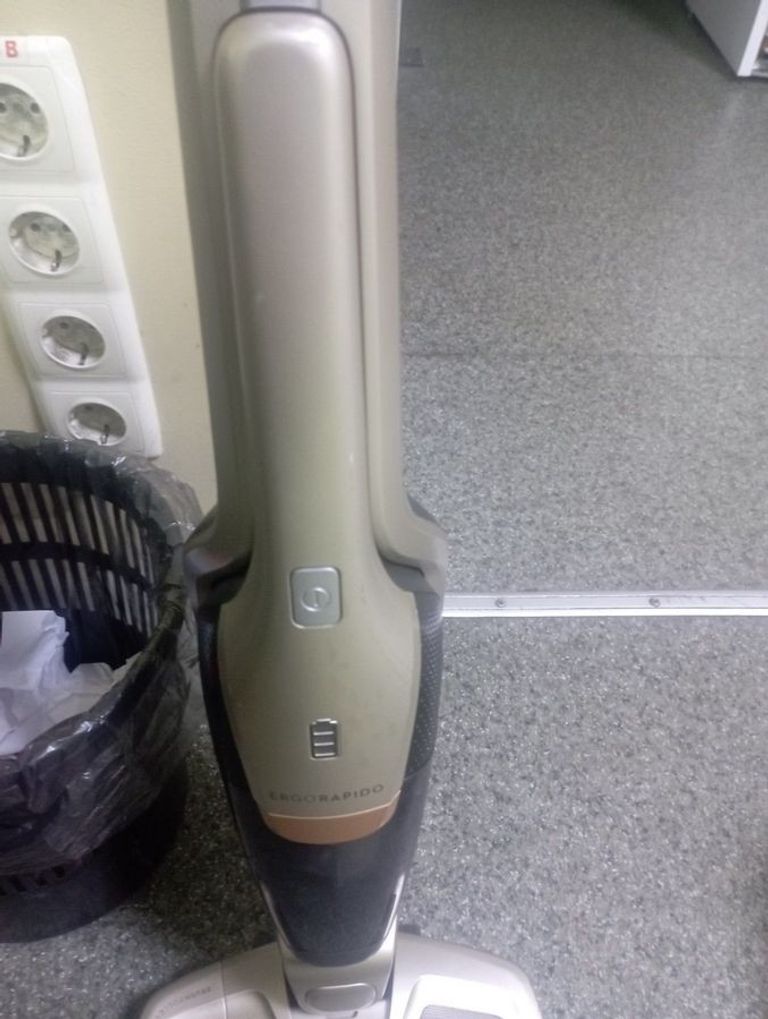 Купити Electrolux EER77SSM Б/У