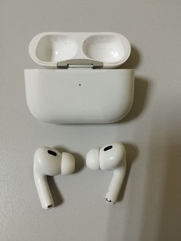 Оголошення Apple airpods pro 2nd generation magsafe Б/У