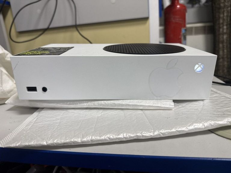 Купити Microsoft xbox series s 512gb Б/У