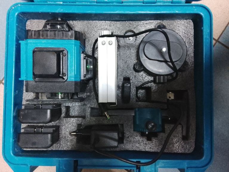 Дешево Max Light 3d-4d з ломбарду