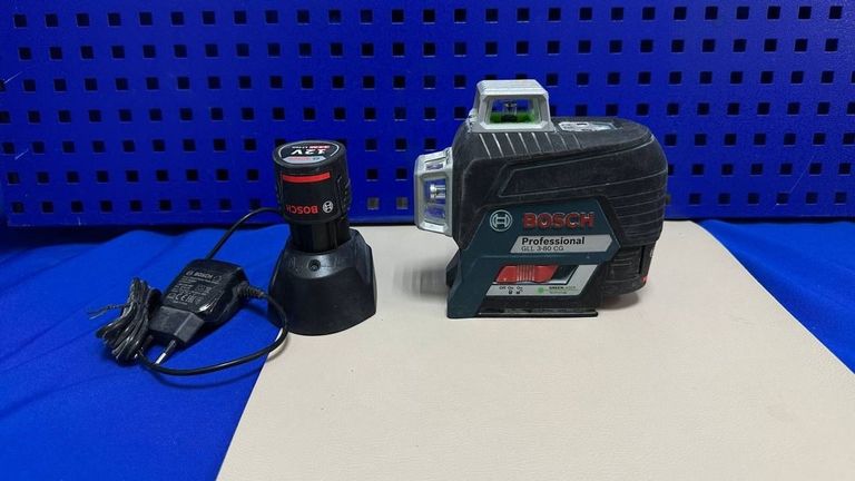 Дешево Bosch gll 3-80 cg professional з ломбарду