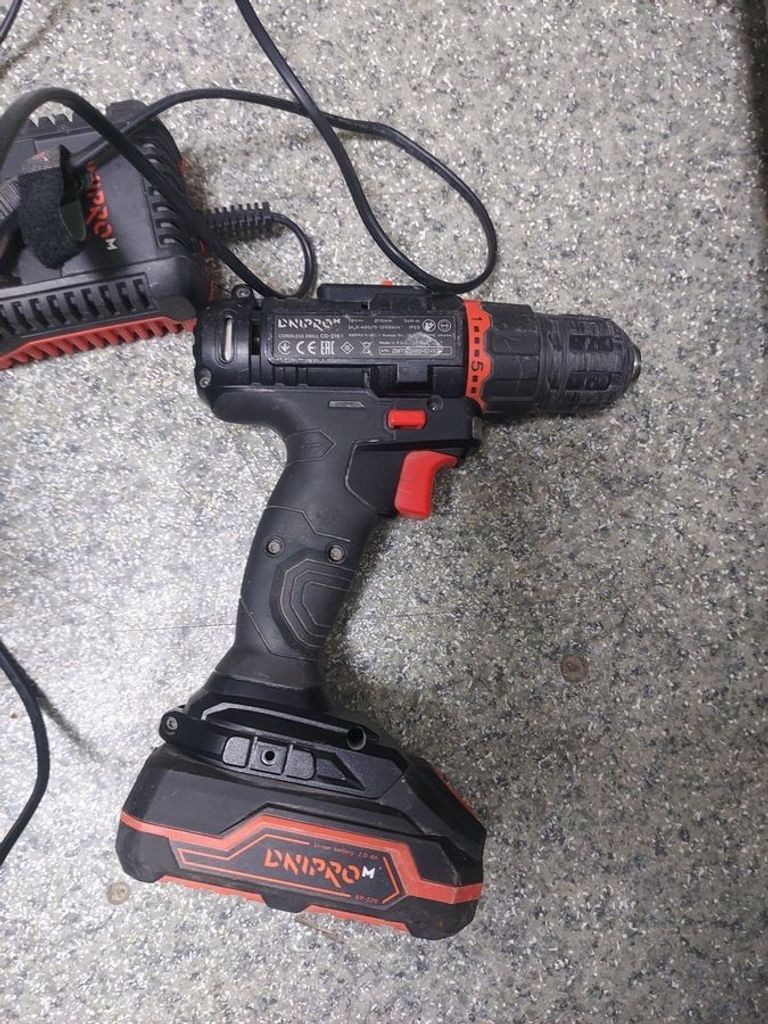 Дешево Dnipro-M cd-218 1акб 2ah зп з ломбарду