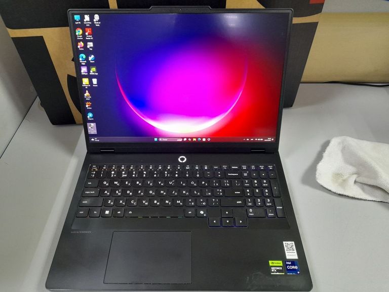 Купить Lenovo 16/core i9-14900hx ddr5/32gb ddr5/hdd *відсутній/ssd 1000 gb/rtx 5070 8gb Б/У