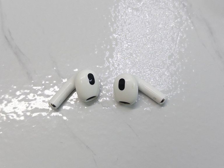 Дешево Apple airpods 3rd generation з ломбарду