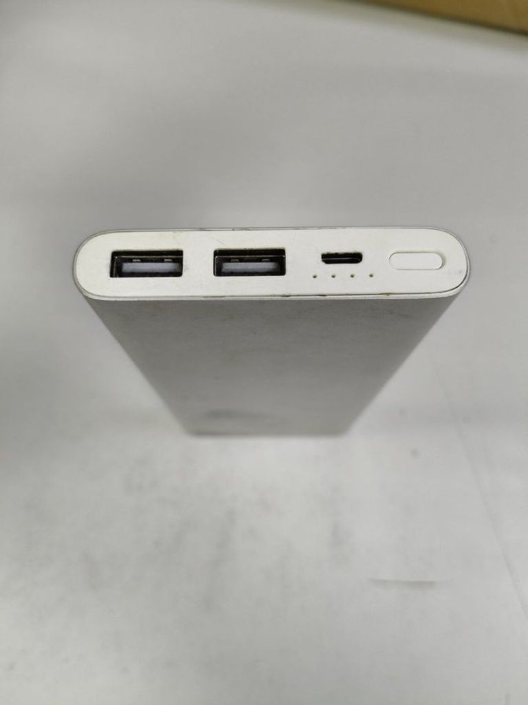 Дешиво Plm02Zm 10000mah с ломбарда