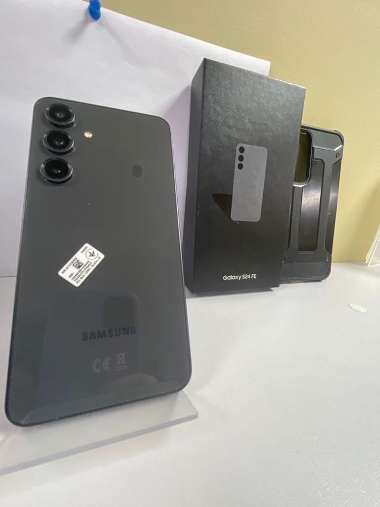 Купить Samsung galaxy s24 fe 8/256gb Б/У