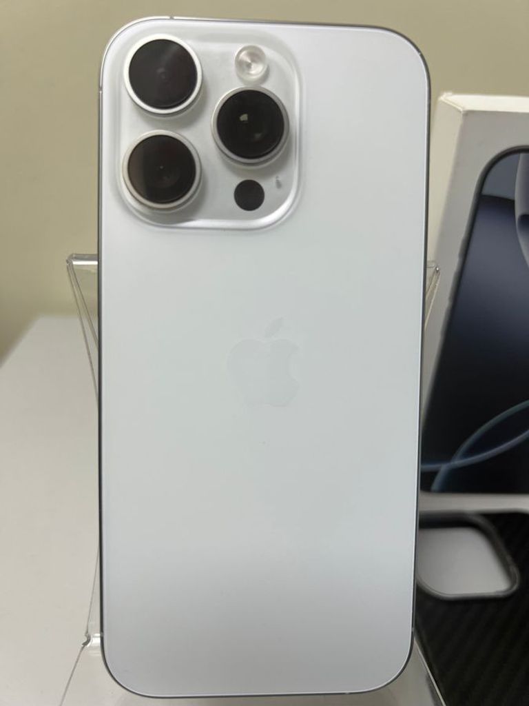 Дешево Apple iphone 16 pro 128gb з ломбарду