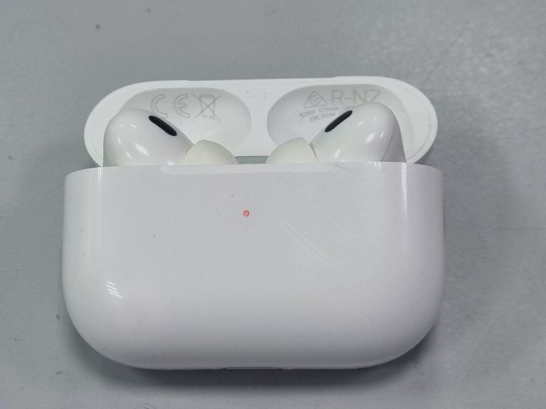Оголошення Apple airpods pro 2nd generation magsafe Б/У