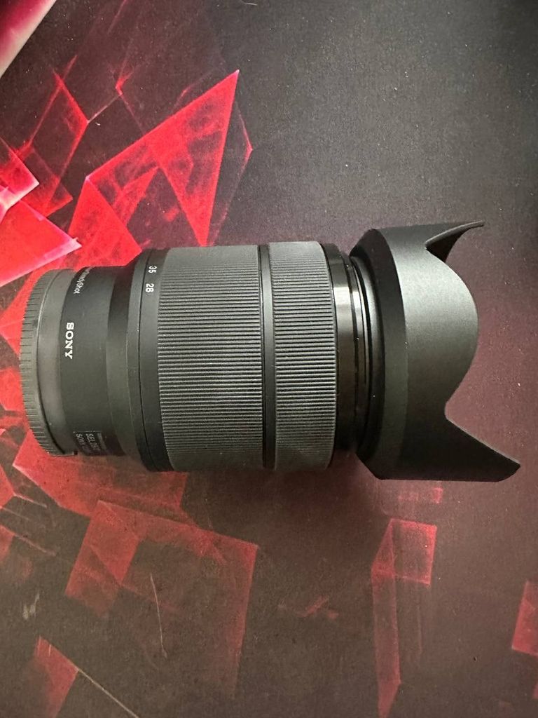 Купити Об'єктив sony 28-70 fe 3.5-5.6 Б/У