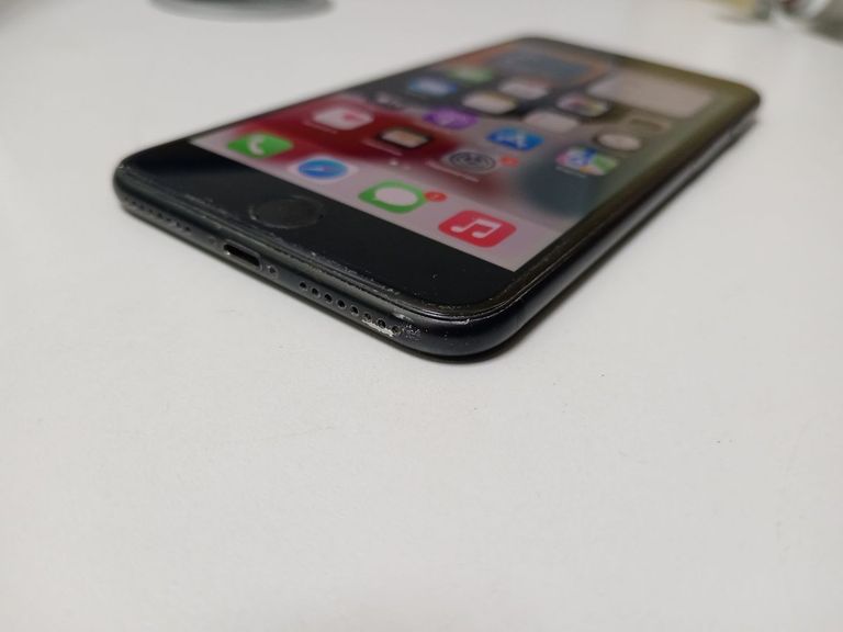 Apple iphone 7 plus 128gb Код:01-200918759. Зображення 5