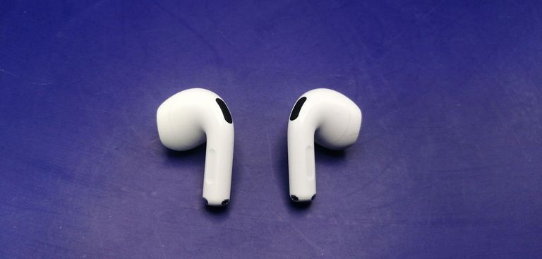Apple airpods 4 with active noise cancellation Код:01-200923449. Изображение 7