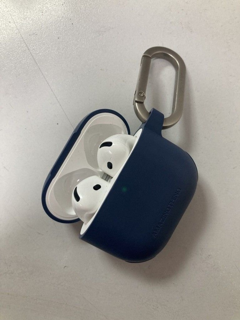 Объявление Apple airpods 4 with active noise cancellation Б/У