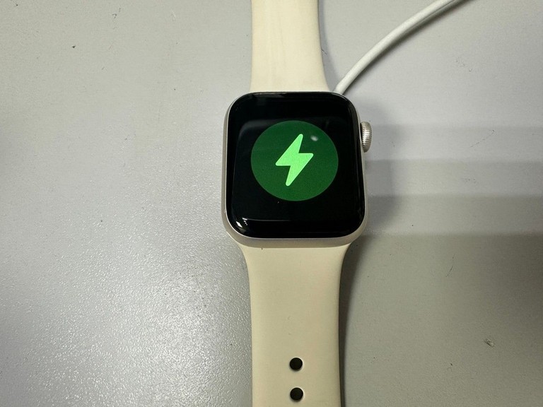 Apple watch se 2 gps 40mm aluminium case Код:01-200946275. Изображение 5
