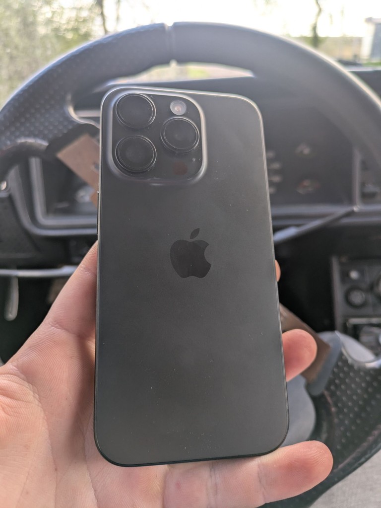 Объявление Apple iPhone 15 Pro Max 256GB Black Titanium (MU773) Б/У