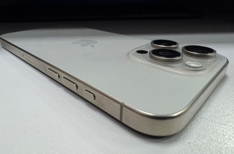 Apple iphone 15 pro max 256gb Код:01-200966692. Изображение 6