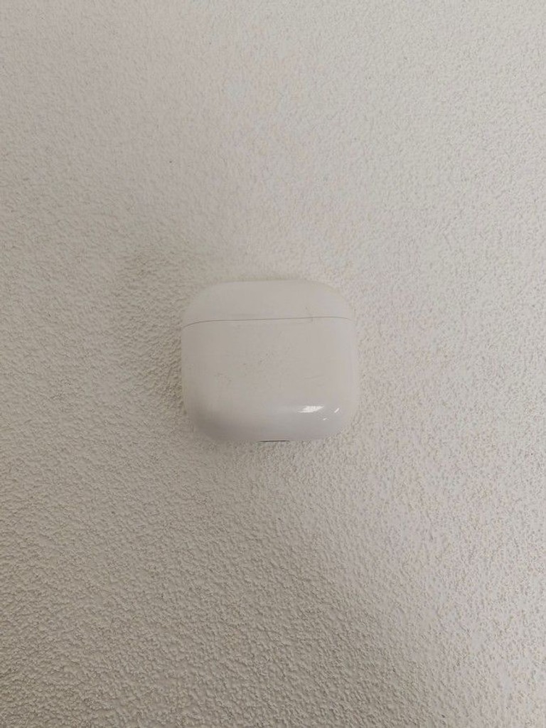 Купить Apple airpods 4 Б/У