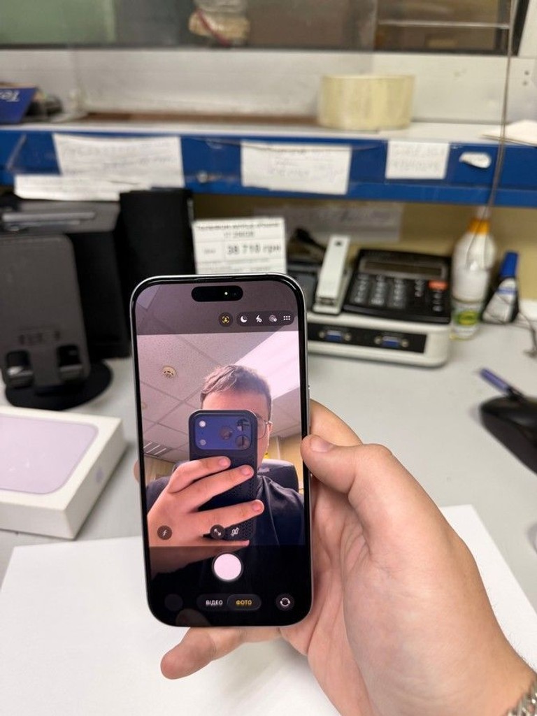 Apple iPhone 17 256GB Black (MG6J4) Код:01-200979977. Зображення 9
