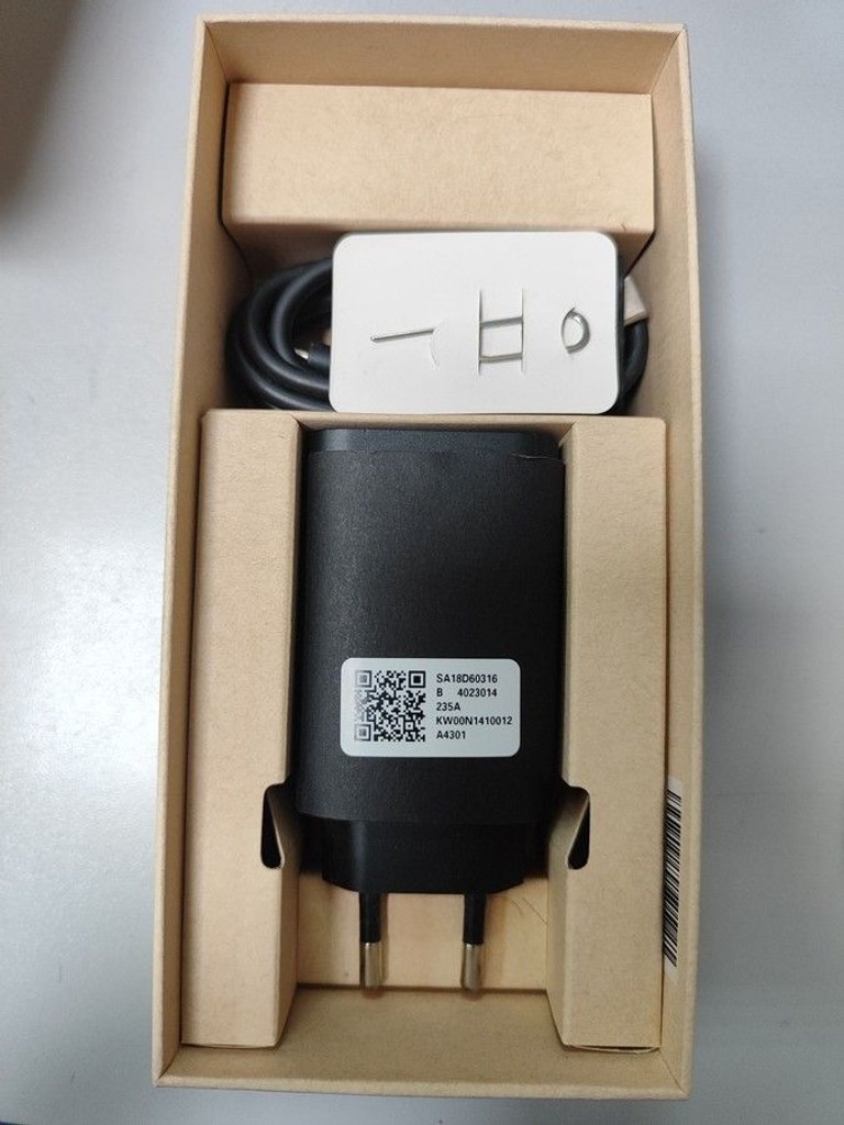 Объявление Motorola xt2205-1 edge 40 8/256gb Б/У