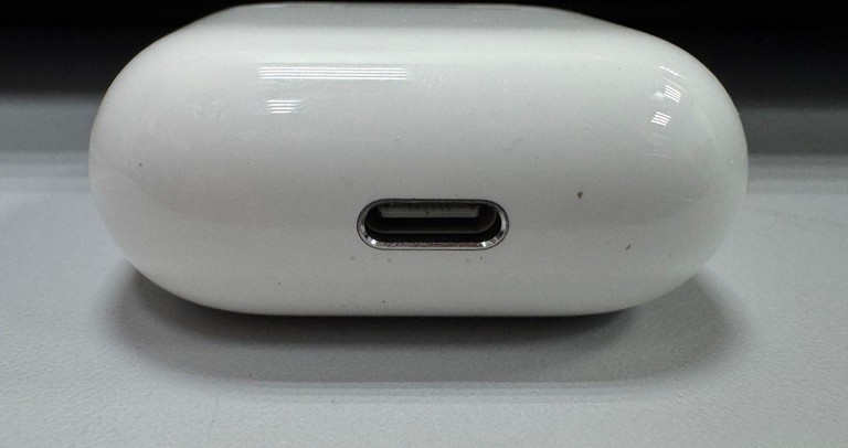 Apple airpods 4 Код:01-200981725. Зображення 9