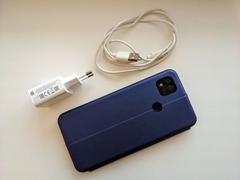 Дешево Xiaomi Redmi 9C 2/32GB Twilight Blue з ломбарду