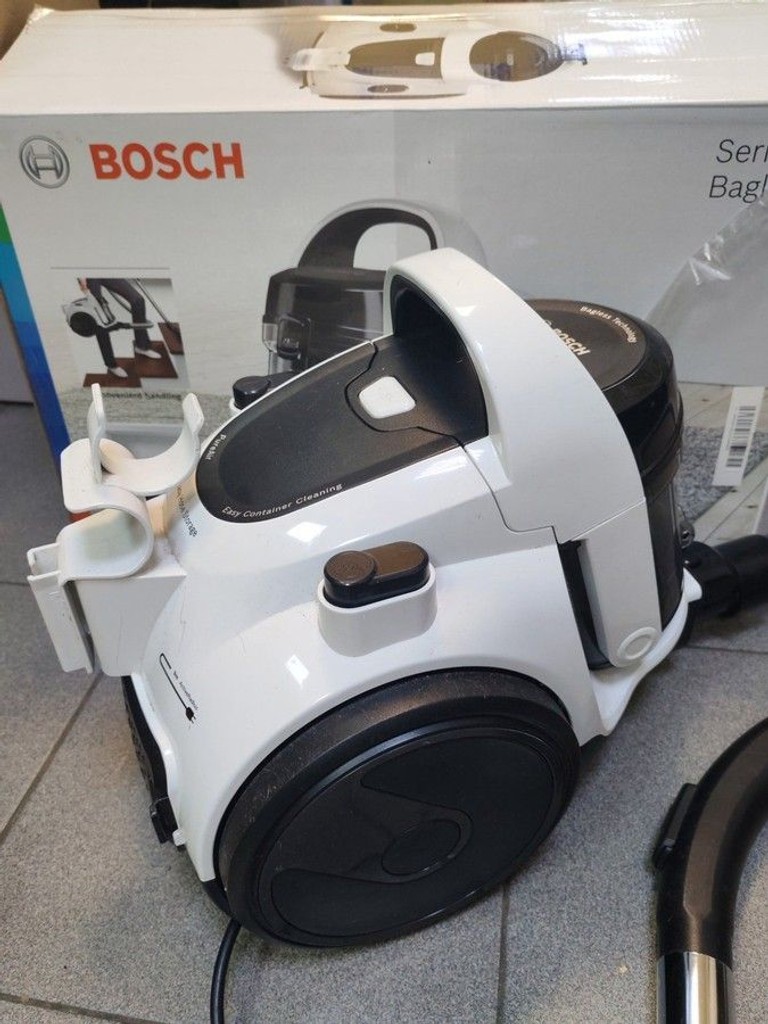 Купить Bosch Serie 2 BGS05A225 Б/У