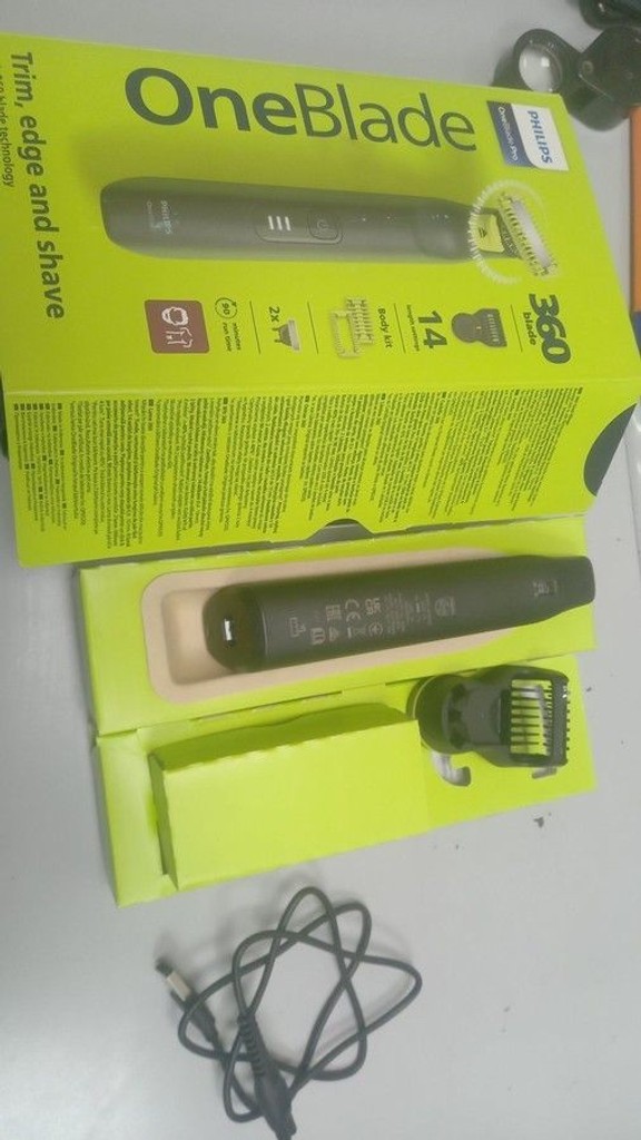 Оголошення Philips oneblade pro 360 qp6542 Б/У