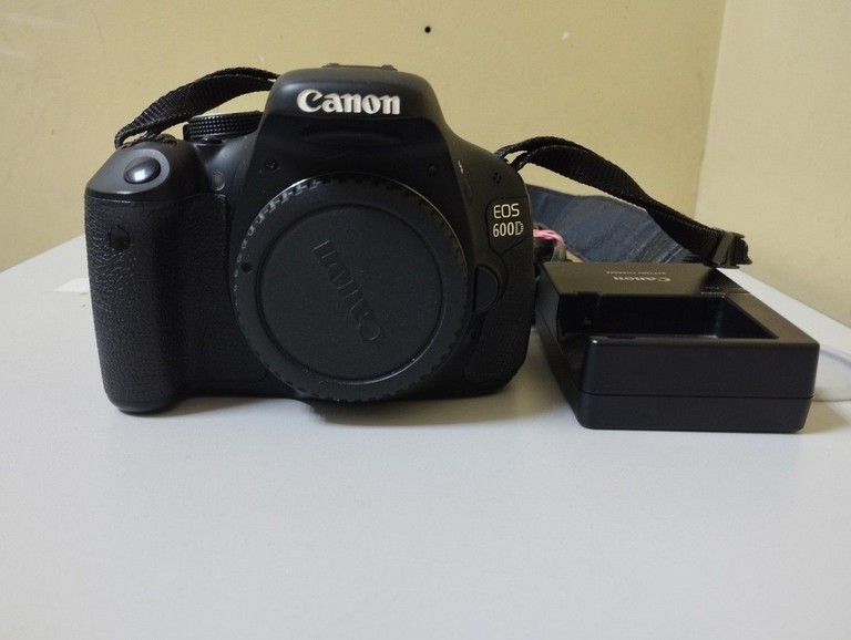 Купити Canon EOS 600D body Б/У