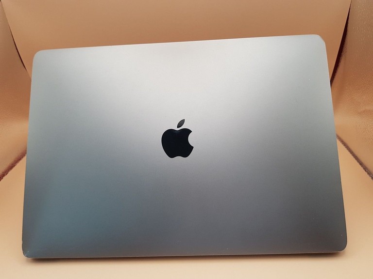 Apple a1708 /macbook pro 13,3" core i5 2,3ghz/ram8gb/ssd 256gb/intel iris plus graphics 640 Код:01-201062414. Зображення 7