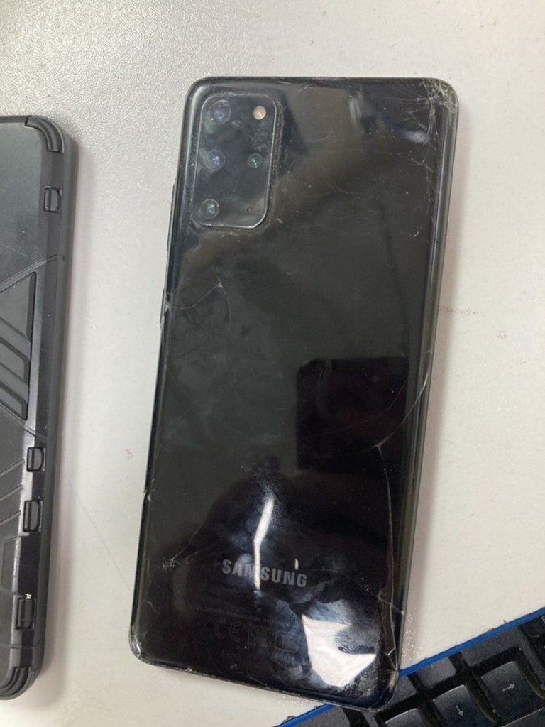 Объявление Samsung galaxy s20+ g985f 8/128gb Б/У