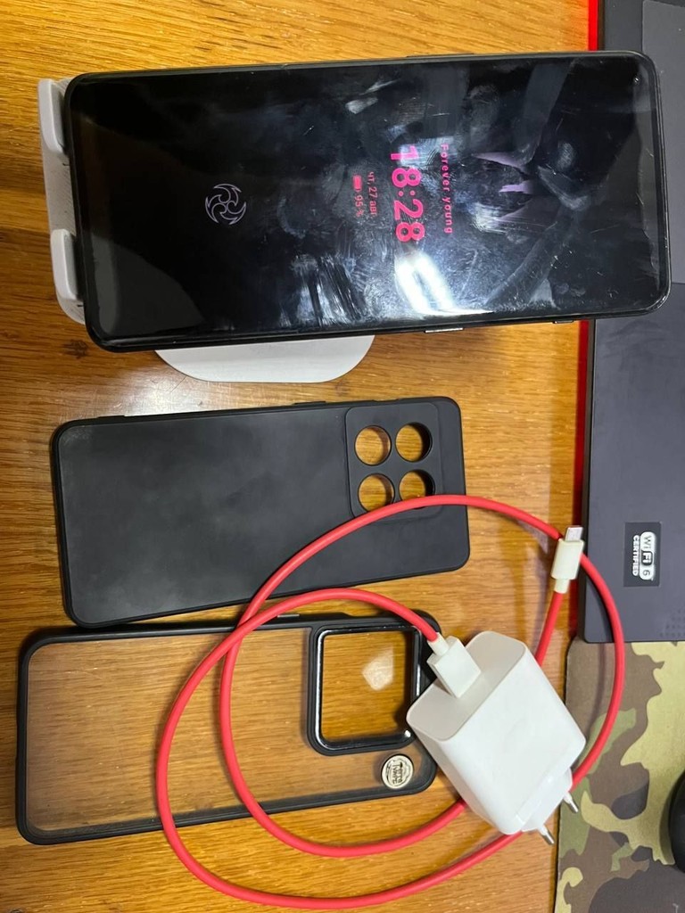 Объявление Oneplus 10 pro 5g 8/128gb Б/У