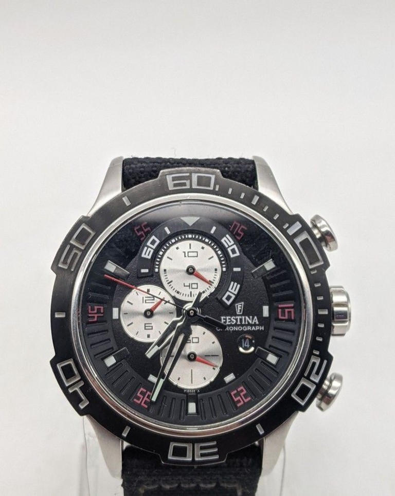 Дешиво Festina f16566 с ломбарда