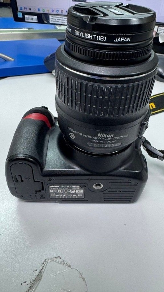 Дешево Nikon d3100 kit / af-s nikkor 18-55mm f:3,5-5,6g vr dx з ломбарду