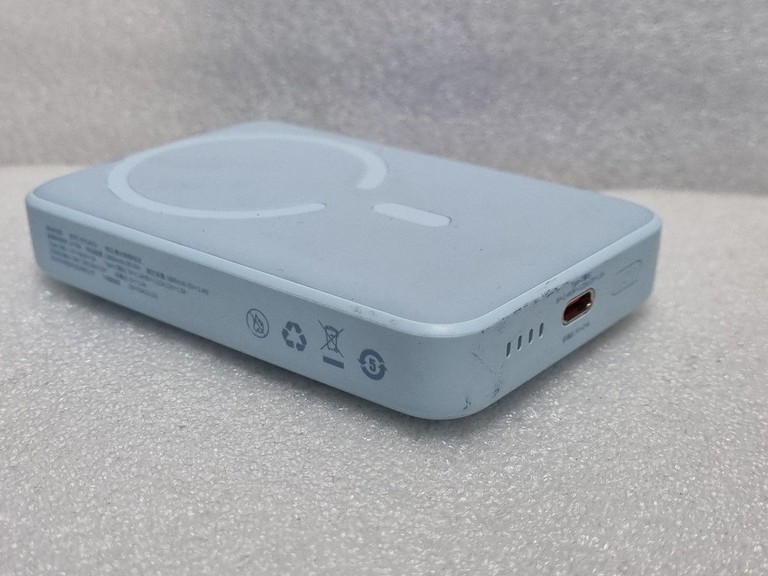 Дешево Baseus magnetic wireless charging power bank 10000mah 20w ppcxm10 з ломбарду