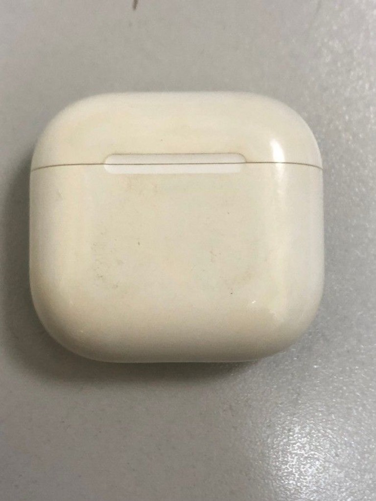 Купити Apple airpods 4 Б/У