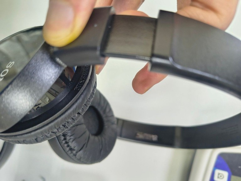 Дешиво Sony mdr-zx110ap с ломбарда