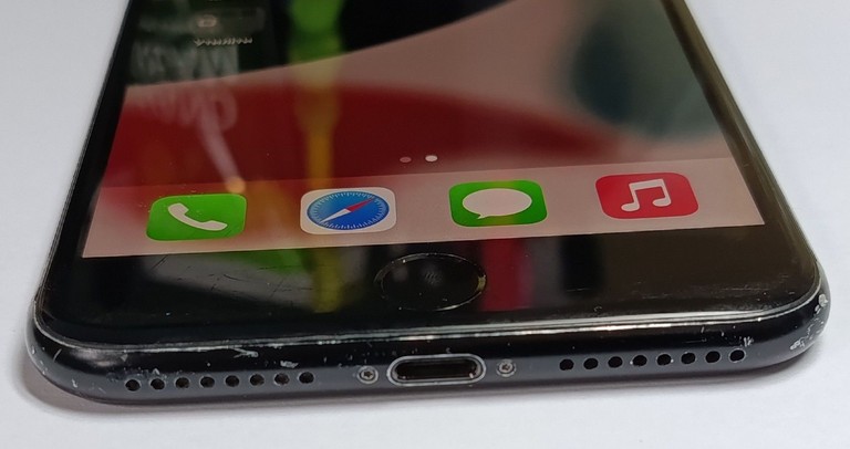 Apple iphone 7 plus 32gb Код:01-201155856. Зображення 7