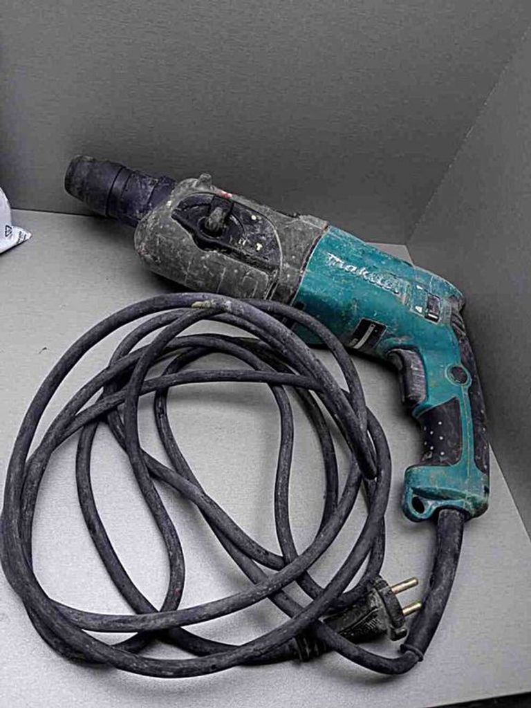 Makita HR2470