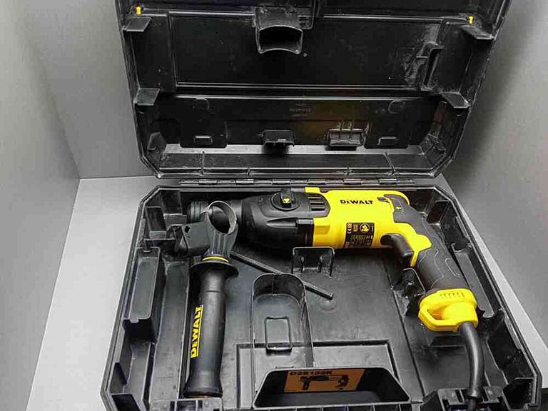 Dewalt D25133K