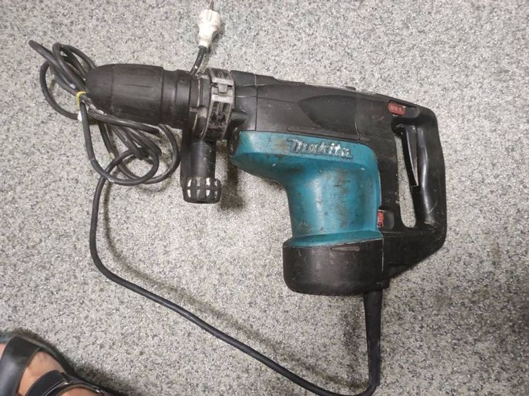 Купити Makita hr 4001c Б/У