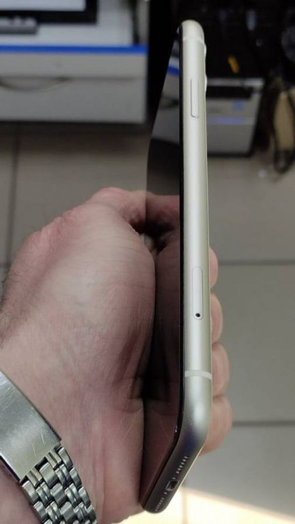 Apple iphone 11 64gb Код:01-200025798. Зображення 5