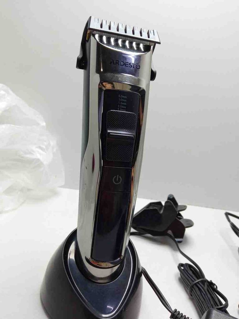 Дешиво Ardesto HC-Y30-DBS с ломбарда