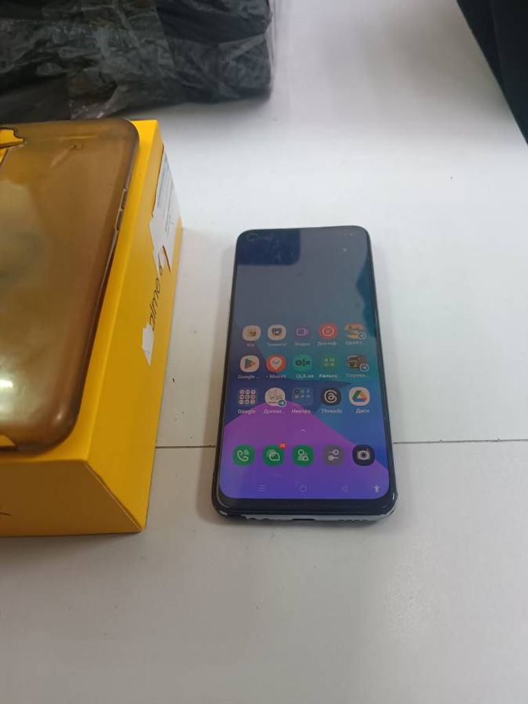 Дешево realme 6 4/64GB White з ломбарду