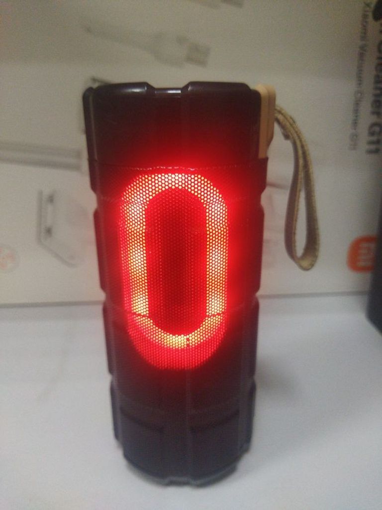 Купить Hoco без моделі Б/У