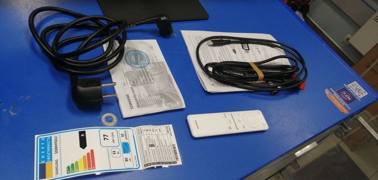 Дешево Samsung m7 smart з ломбарду