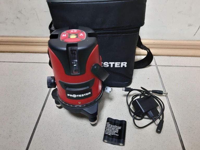 Protester LL603R