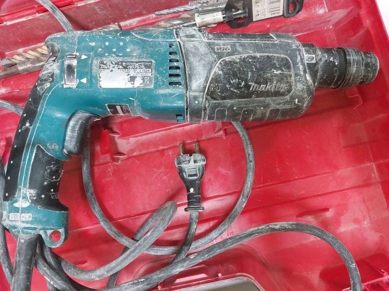 Купити Makita HR2470 Б/У
