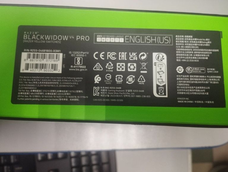 Дешиво Razer blackwidow v4 pro с ломбарда